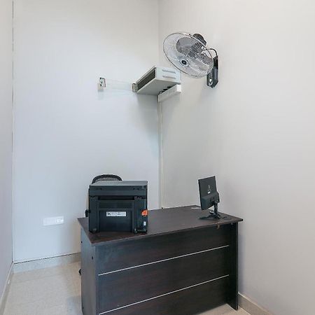 OYO Flagship 62753 Maraimalai Nagar Hotel Singapperumalkovil Bagian luar foto